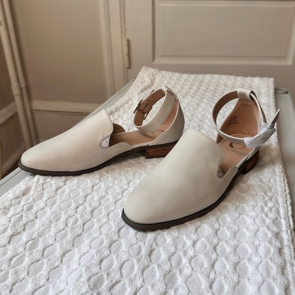 Journee Loreta Loafer Flats Vegan Leather Ivory Buckle Straps Square Toe 1” Heel - Picture 3 of 16